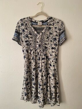 Knox Rose Cream and Navy Floral V-Neck Sundress